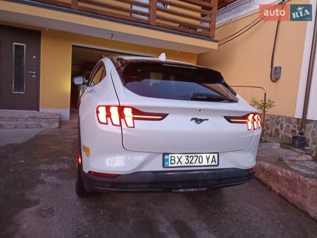 Белый Форд Mustang Mach-E, объемом двигателя 0 л и пробегом 33 тыс. км за 22200 $, фото 1 на Automoto.ua