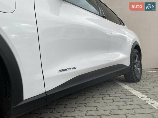 Білий Форд Mustang Mach-E, об'ємом двигуна 0 л та пробігом 58 тис. км за 22450 $, фото 37 на Automoto.ua