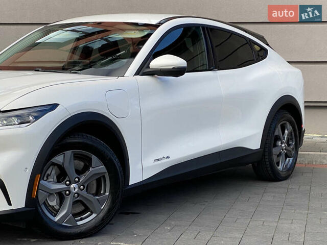 Белый Форд Mustang Mach-E, объемом двигателя 0 л и пробегом 58 тыс. км за 22950 $, фото 24 на Automoto.ua