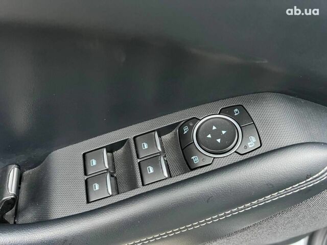 Белый Форд Mustang Mach-E, объемом двигателя 0 л и пробегом 80 тыс. км за 26640 $, фото 15 на Automoto.ua