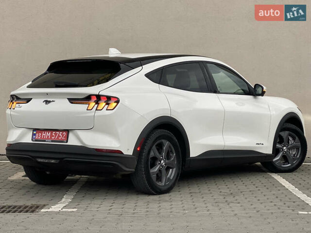 Білий Форд Mustang Mach-E, об'ємом двигуна 0 л та пробігом 58 тис. км за 22450 $, фото 39 на Automoto.ua