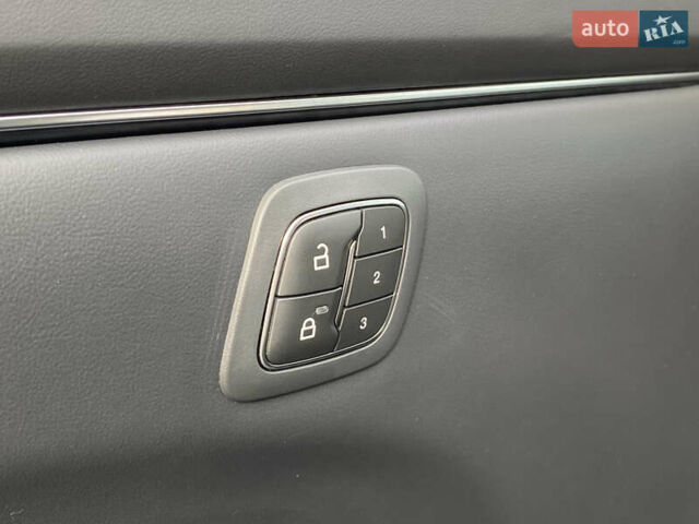 Білий Форд Mustang Mach-E, об'ємом двигуна 0 л та пробігом 58 тис. км за 22450 $, фото 79 на Automoto.ua