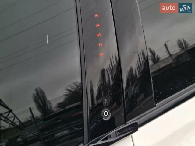 Белый Форд Mustang Mach-E, объемом двигателя 0 л и пробегом 34 тыс. км за 27000 $, фото 26 на Automoto.ua