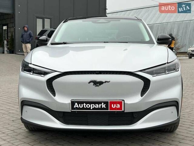 Белый Форд Mustang Mach-E, объемом двигателя 0 л и пробегом 80 тыс. км за 26640 $, фото 12 на Automoto.ua
