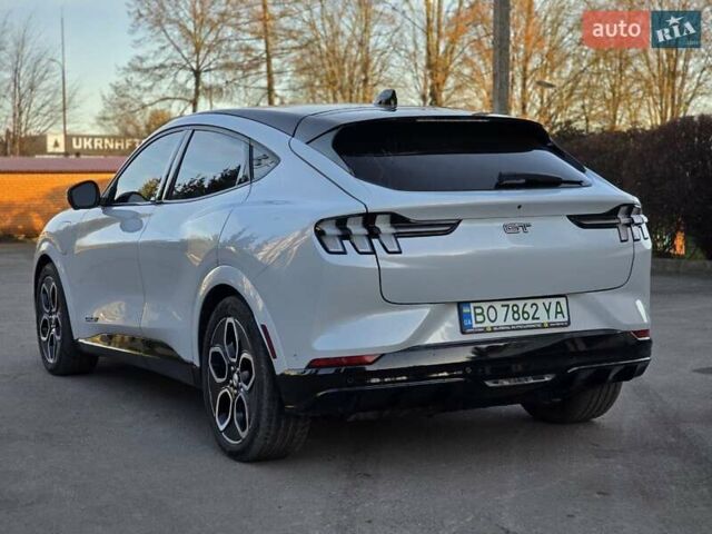 Белый Форд Mustang Mach-E, объемом двигателя 0 л и пробегом 31 тыс. км за 31999 $, фото 13 на Automoto.ua