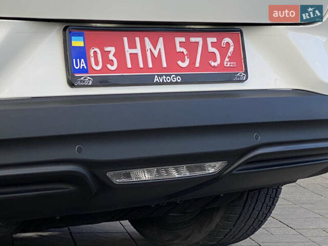 Белый Форд Mustang Mach-E, объемом двигателя 0 л и пробегом 58 тыс. км за 22950 $, фото 40 на Automoto.ua