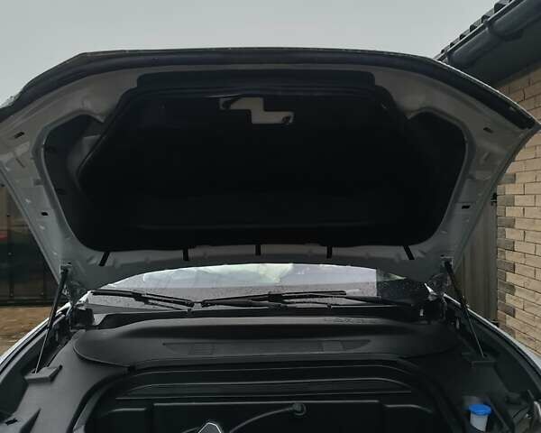 Белый Форд Mustang Mach-E, объемом двигателя 0 л и пробегом 39 тыс. км за 17000 $, фото 4 на Automoto.ua