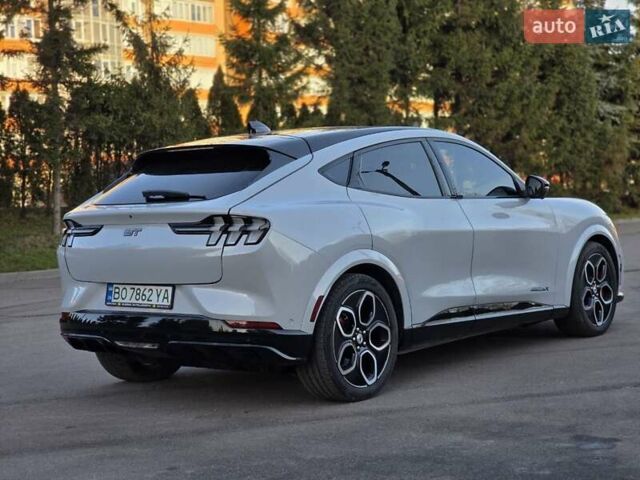 Белый Форд Mustang Mach-E, объемом двигателя 0 л и пробегом 31 тыс. км за 31999 $, фото 9 на Automoto.ua