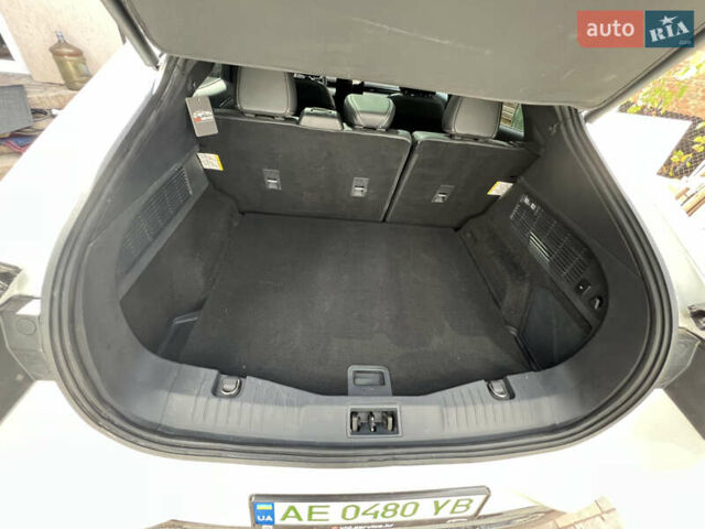 Білий Форд Mustang Mach-E, об'ємом двигуна 0 л та пробігом 48 тис. км за 25100 $, фото 35 на Automoto.ua