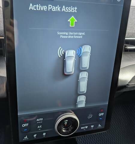 Білий Форд Mustang Mach-E, об'ємом двигуна 0 л та пробігом 77 тис. км за 33622 $, фото 10 на Automoto.ua