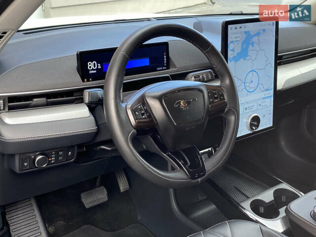 Білий Форд Mustang Mach-E, об'ємом двигуна 0 л та пробігом 58 тис. км за 22450 $, фото 75 на Automoto.ua