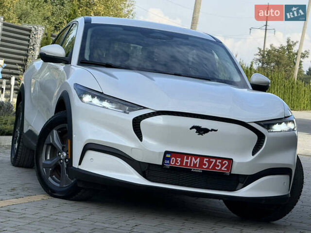 Белый Форд Mustang Mach-E, объемом двигателя 0 л и пробегом 57 тыс. км за 23600 $, фото 4 на Automoto.ua