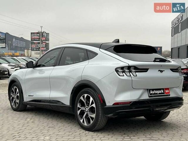 Белый Форд Mustang Mach-E, объемом двигателя 0 л и пробегом 80 тыс. км за 26640 $, фото 4 на Automoto.ua