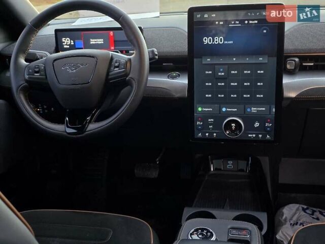 Белый Форд Mustang Mach-E, объемом двигателя 0 л и пробегом 31 тыс. км за 31999 $, фото 57 на Automoto.ua