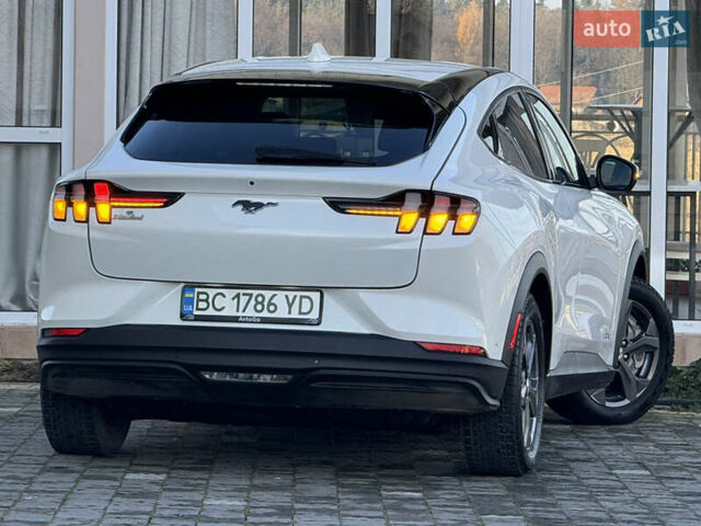 Белый Форд Mustang Mach-E, объемом двигателя 0 л и пробегом 60 тыс. км за 22200 $, фото 28 на Automoto.ua
