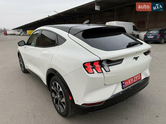 Білий Форд Mustang Mach-E, об'ємом двигуна 0 л та пробігом 61 тис. км за 23500 $, фото 5 на Automoto.ua