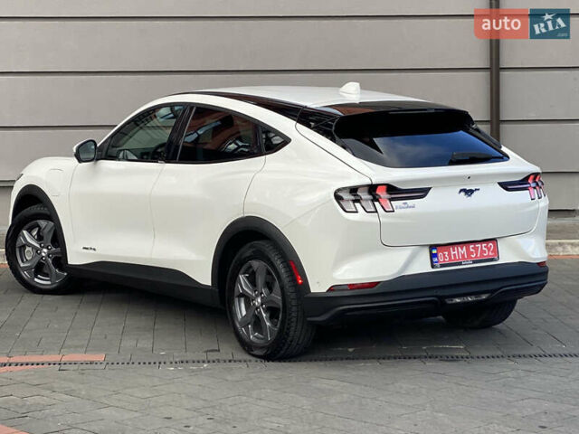 Белый Форд Mustang Mach-E, объемом двигателя 0 л и пробегом 58 тыс. км за 22950 $, фото 36 на Automoto.ua