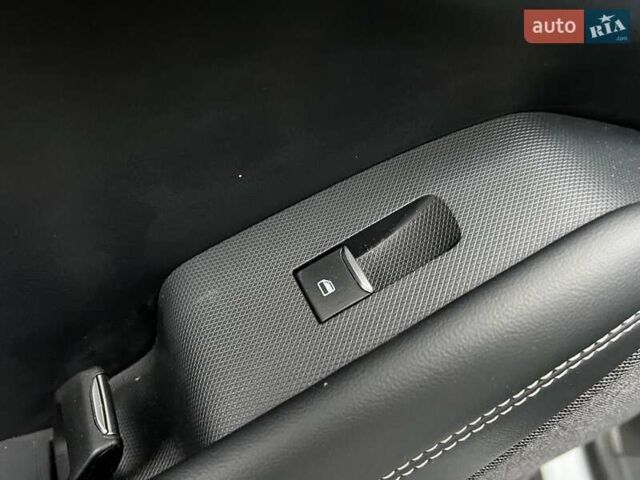 Белый Форд Mustang Mach-E, объемом двигателя 0 л и пробегом 80 тыс. км за 26640 $, фото 28 на Automoto.ua