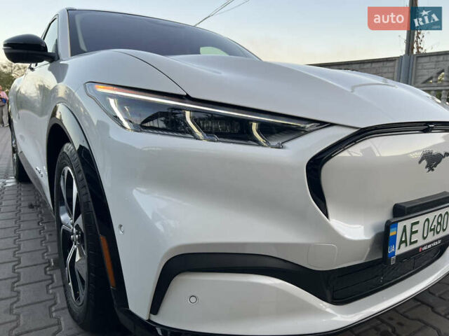 Білий Форд Mustang Mach-E, об'ємом двигуна 0 л та пробігом 48 тис. км за 25100 $, фото 3 на Automoto.ua