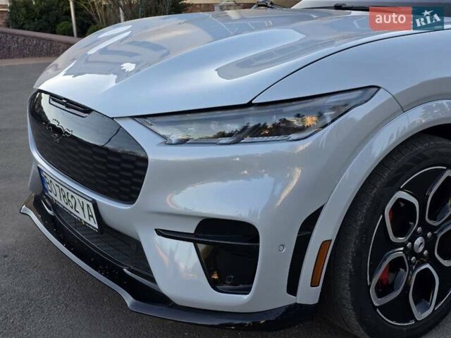 Белый Форд Mustang Mach-E, объемом двигателя 0 л и пробегом 31 тыс. км за 31999 $, фото 35 на Automoto.ua