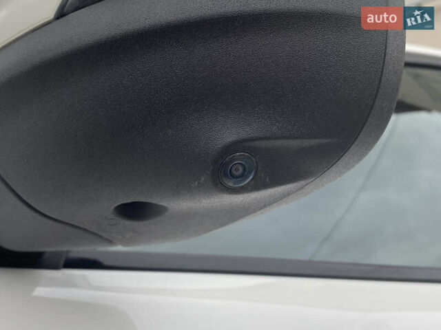 Білий Форд Mustang Mach-E, об'ємом двигуна 0 л та пробігом 58 тис. км за 22450 $, фото 32 на Automoto.ua