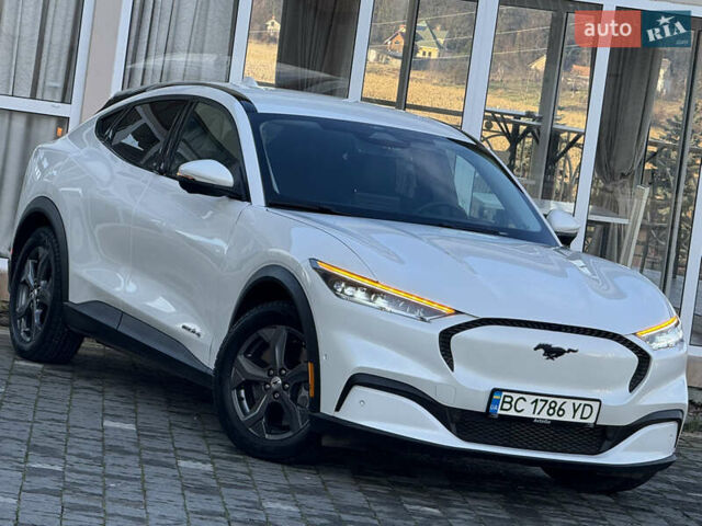 Белый Форд Mustang Mach-E, объемом двигателя 0 л и пробегом 60 тыс. км за 22200 $, фото 18 на Automoto.ua