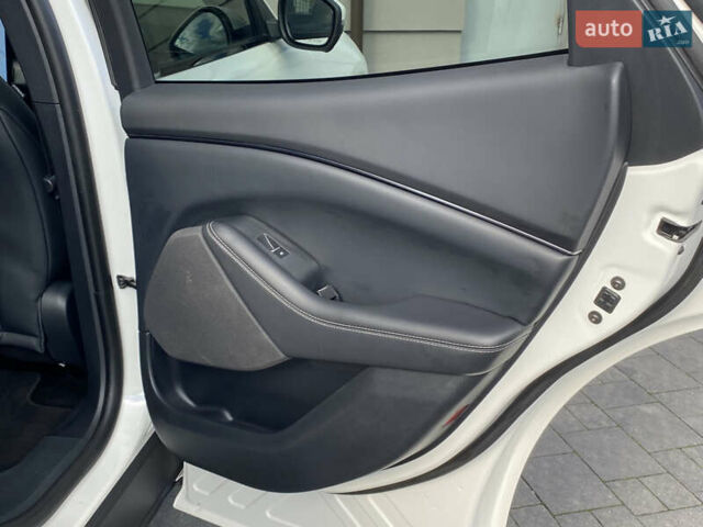 Білий Форд Mustang Mach-E, об'ємом двигуна 0 л та пробігом 58 тис. км за 22450 $, фото 87 на Automoto.ua