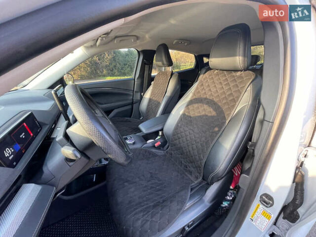 Белый Форд Mustang Mach-E, объемом двигателя 0 л и пробегом 66 тыс. км за 25000 $, фото 9 на Automoto.ua