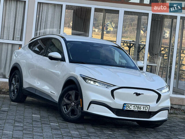 Белый Форд Mustang Mach-E, объемом двигателя 0 л и пробегом 60 тыс. км за 22200 $, фото 16 на Automoto.ua
