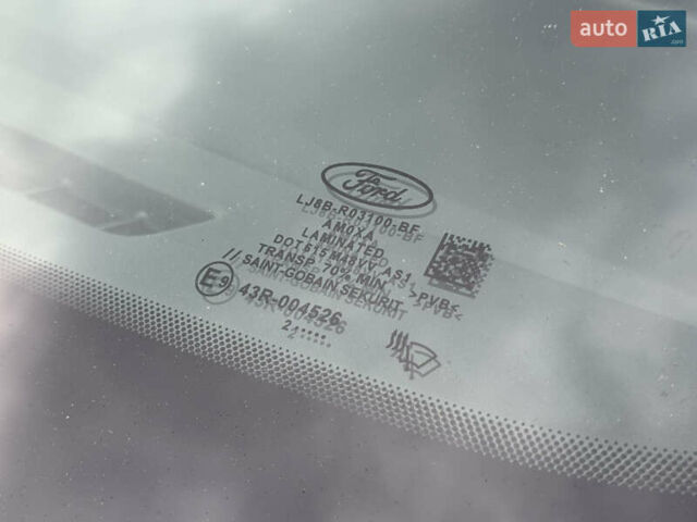 Белый Форд Mustang Mach-E, объемом двигателя 0 л и пробегом 59 тыс. км за 21950 $, фото 35 на Automoto.ua