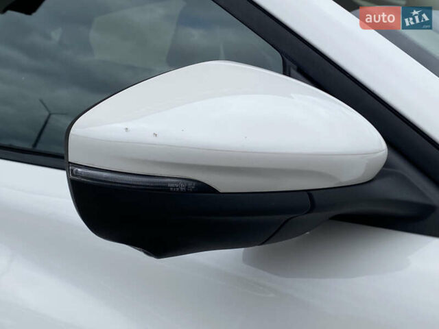 Білий Форд Mustang Mach-E, об'ємом двигуна 0 л та пробігом 58 тис. км за 22450 $, фото 13 на Automoto.ua