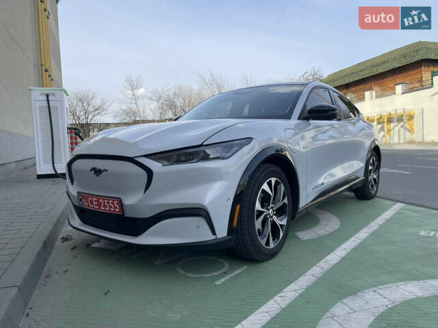 Белый Форд Mustang Mach-E, объемом двигателя 0 л и пробегом 67 тыс. км за 25900 $, фото 11 на Automoto.ua