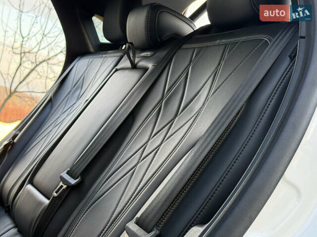 Белый Форд Mustang Mach-E, объемом двигателя 0 л и пробегом 60 тыс. км за 22200 $, фото 60 на Automoto.ua