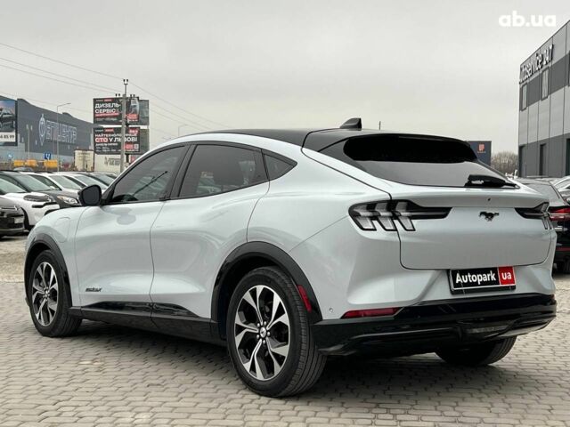Белый Форд Mustang Mach-E, объемом двигателя 0 л и пробегом 80 тыс. км за 26640 $, фото 4 на Automoto.ua
