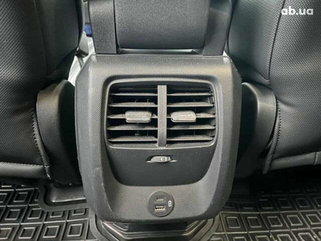 Белый Форд Mustang Mach-E, объемом двигателя 0 л и пробегом 80 тыс. км за 26640 $, фото 30 на Automoto.ua