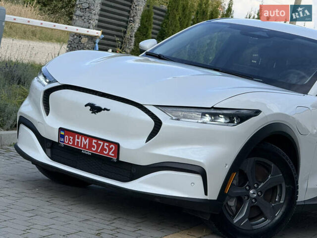 Белый Форд Mustang Mach-E, объемом двигателя 0 л и пробегом 57 тыс. км за 23600 $, фото 16 на Automoto.ua