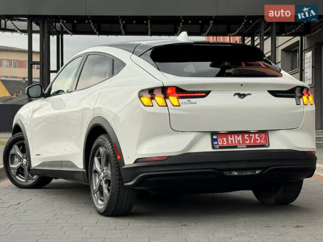 Белый Форд Mustang Mach-E, объемом двигателя 0 л и пробегом 59 тыс. км за 21950 $, фото 37 на Automoto.ua