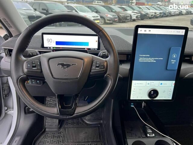 Белый Форд Mustang Mach-E, объемом двигателя 0 л и пробегом 80 тыс. км за 26640 $, фото 17 на Automoto.ua