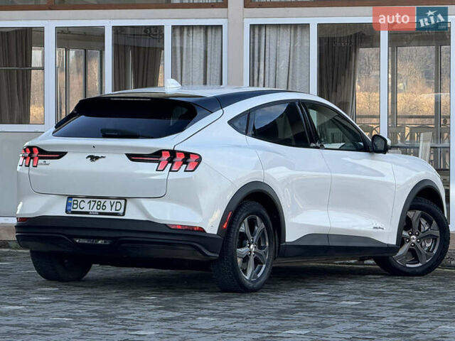 Белый Форд Mustang Mach-E, объемом двигателя 0 л и пробегом 60 тыс. км за 22200 $, фото 29 на Automoto.ua