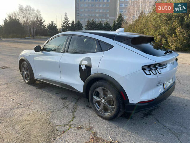 Белый Форд Mustang Mach-E, объемом двигателя 0 л и пробегом 66 тыс. км за 25000 $, фото 24 на Automoto.ua