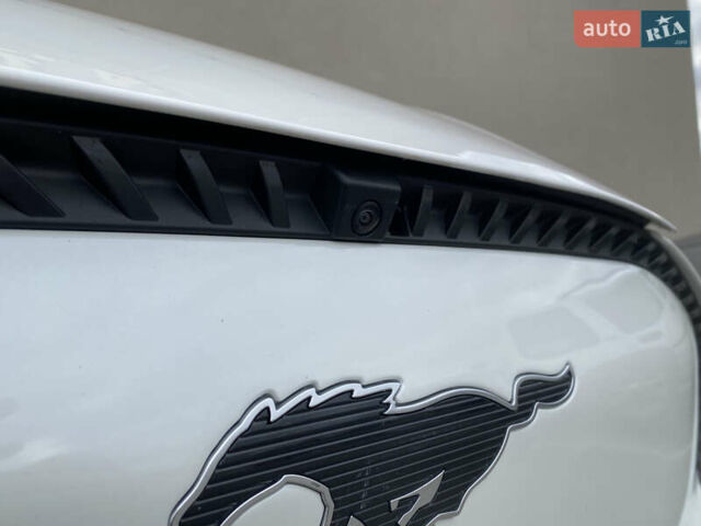 Білий Форд Mustang Mach-E, об'ємом двигуна 0 л та пробігом 58 тис. км за 22450 $, фото 9 на Automoto.ua