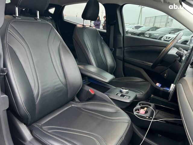 Белый Форд Mustang Mach-E, объемом двигателя 0 л и пробегом 80 тыс. км за 26640 $, фото 35 на Automoto.ua