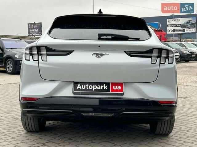 Белый Форд Mustang Mach-E, объемом двигателя 0 л и пробегом 80 тыс. км за 26640 $, фото 5 на Automoto.ua