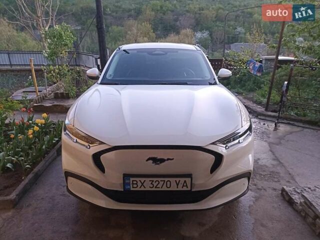 Белый Форд Mustang Mach-E, объемом двигателя 0 л и пробегом 33 тыс. км за 22200 $, фото 12 на Automoto.ua