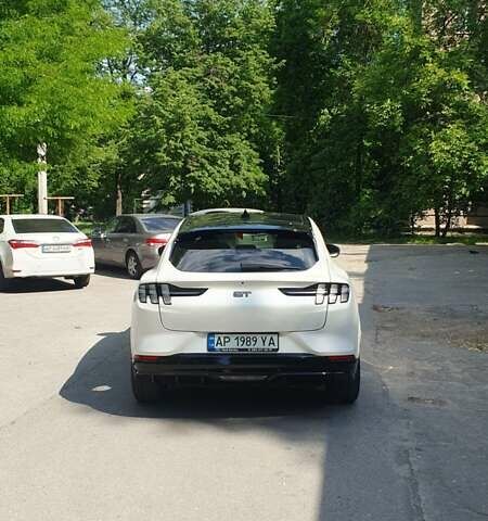 Белый Форд Mustang Mach-E, объемом двигателя 0 л и пробегом 19 тыс. км за 36000 $, фото 2 на Automoto.ua