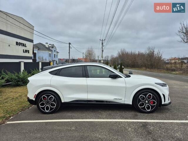 Белый Форд Mustang Mach-E, объемом двигателя 0 л и пробегом 8 тыс. км за 35000 $, фото 27 на Automoto.ua