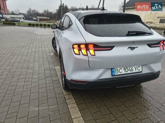 Белый Форд Mustang Mach-E, объемом двигателя 0 л и пробегом 15 тыс. км за 24500 $, фото 11 на Automoto.ua