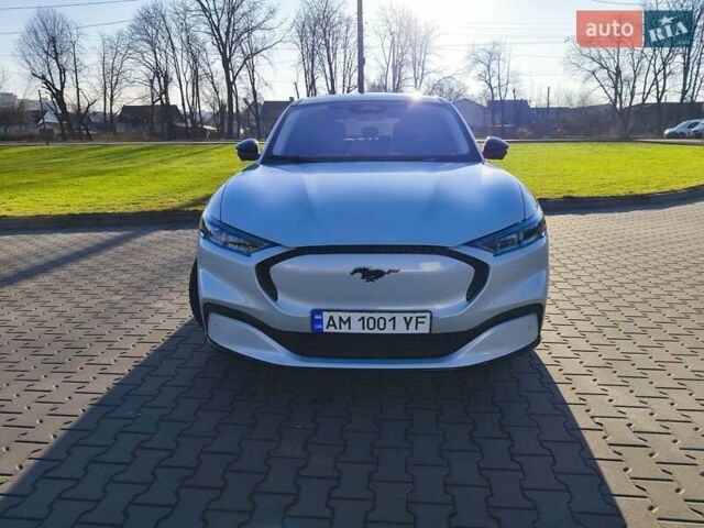 Белый Форд Mustang Mach-E, объемом двигателя 0 л и пробегом 8 тыс. км за 26900 $, фото 7 на Automoto.ua