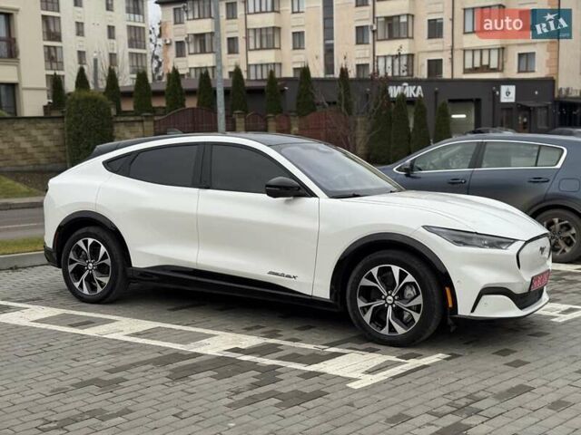 Білий Форд Mustang Mach-E, об'ємом двигуна 0 л та пробігом 34 тис. км за 29500 $, фото 8 на Automoto.ua