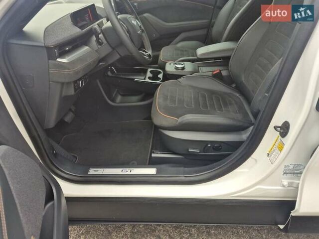 Белый Форд Mustang Mach-E, объемом двигателя 0 л и пробегом 8 тыс. км за 35000 $, фото 18 на Automoto.ua